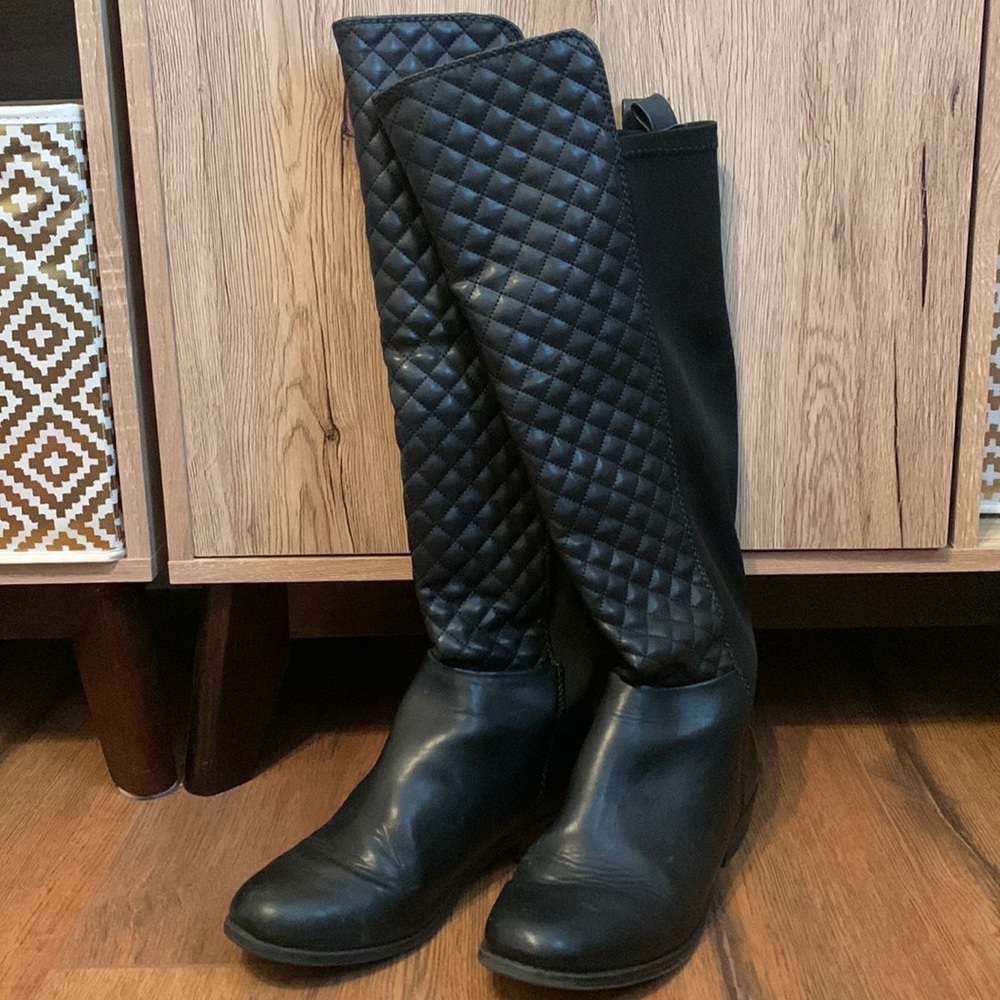 Tall boots. Comfortable and quilted.